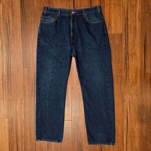 Y2K Levi’s Dark Wash Straight Leg Red Tab Jeans 2002